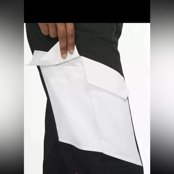 Air Jordan Winter Utility Womens Pants Size S Joggers Black Silver NWT - Picture 12 of 15